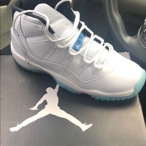 Air Jordan 11 Retro ‘Legend Blue’